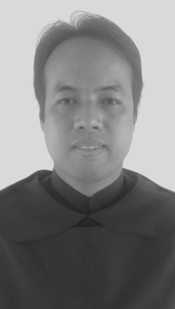 Romo Manaek